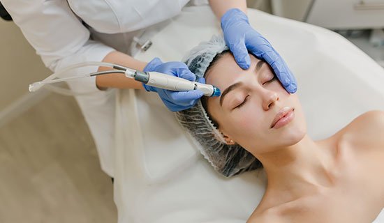 hydraFacial-treatment-at-skinbliss-clinic-in-jubilee-hills-hyderabad