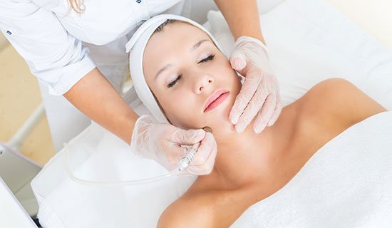 Read more about the article Effective Medi-Facials Treatment in Hyderabad