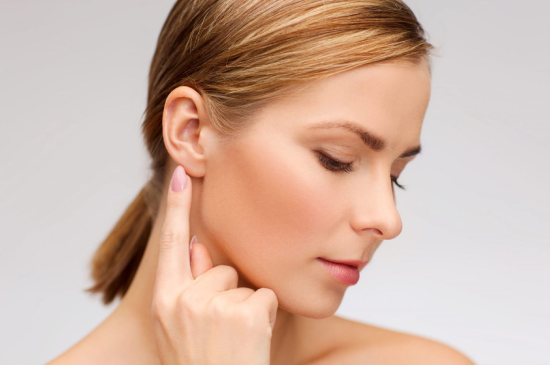 Read more about the article Earlobe repair a lunch time procedure at Skinbliss